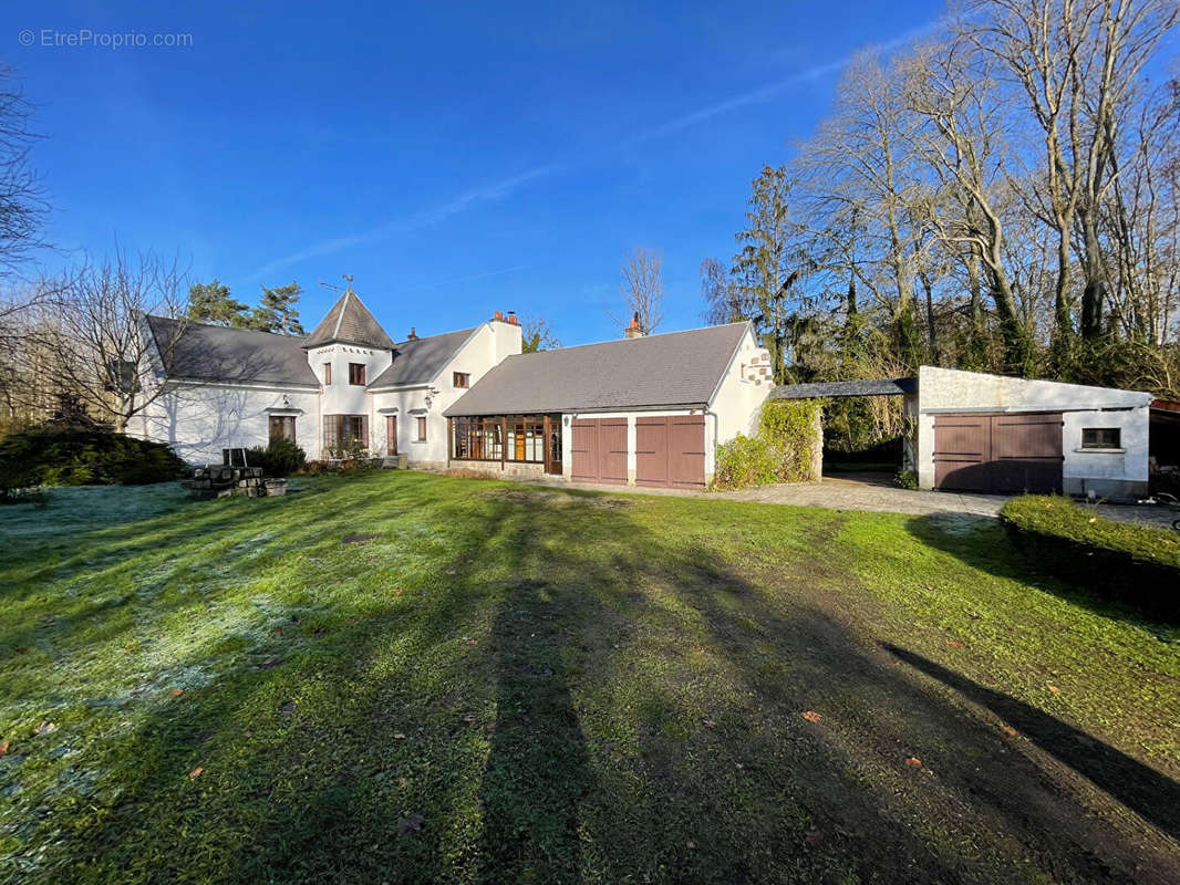Maison à MORIGNY-CHAMPIGNY