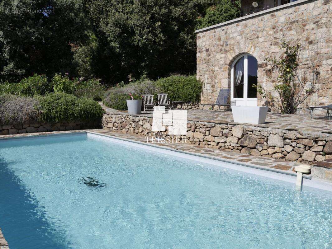 Maison à JOYEUSE