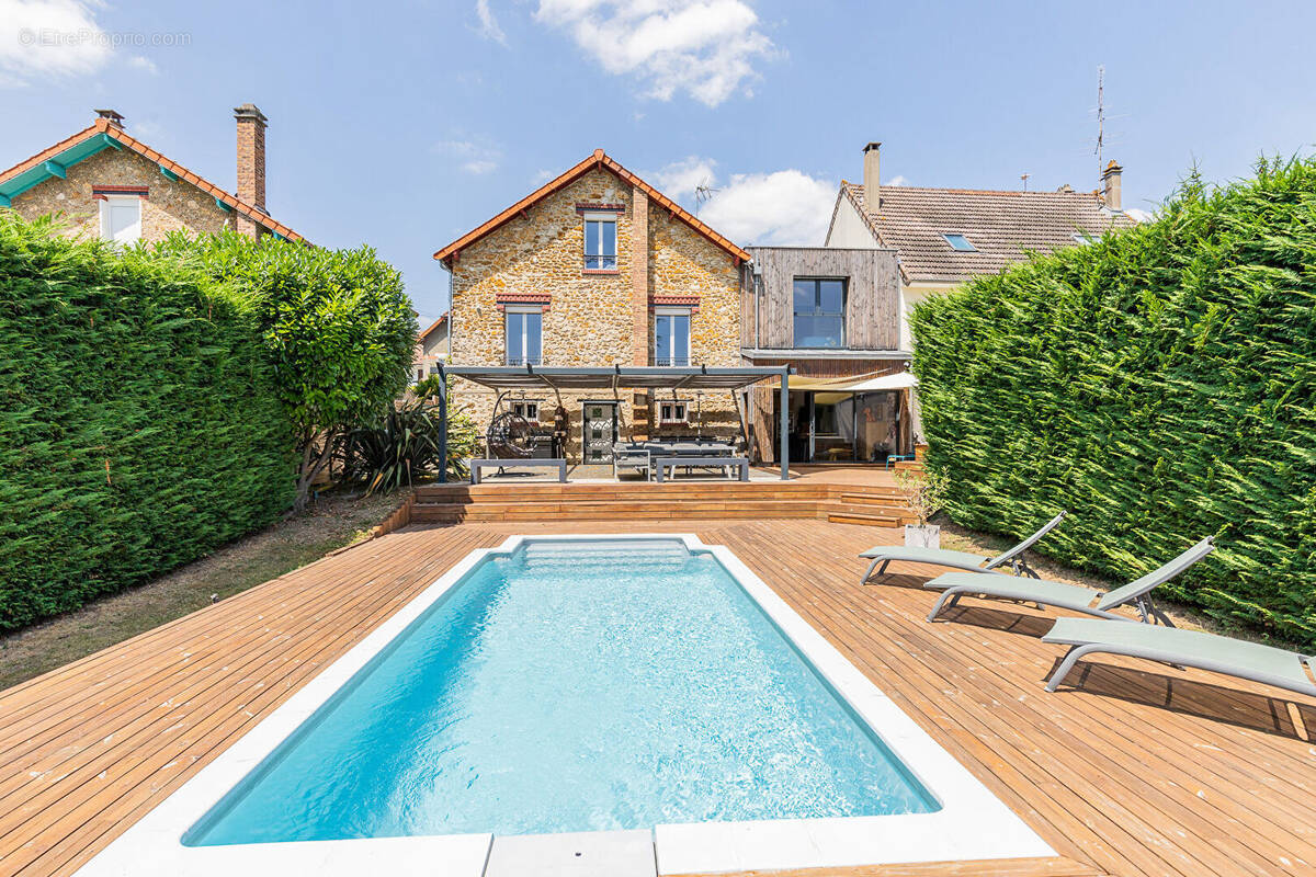 Maison à VILLIERS-SUR-ORGE