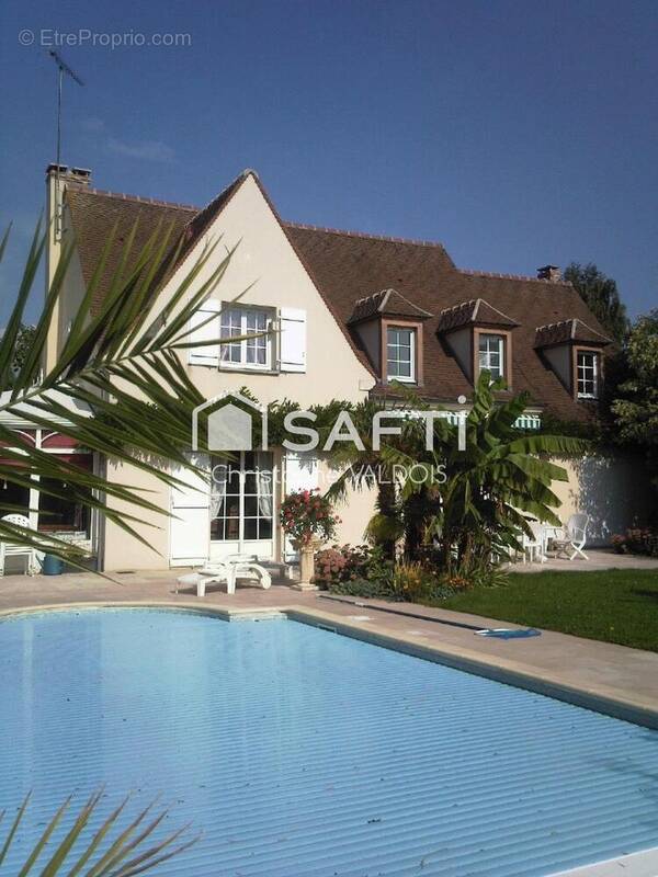Photo 1 - Maison à LAMORLAYE