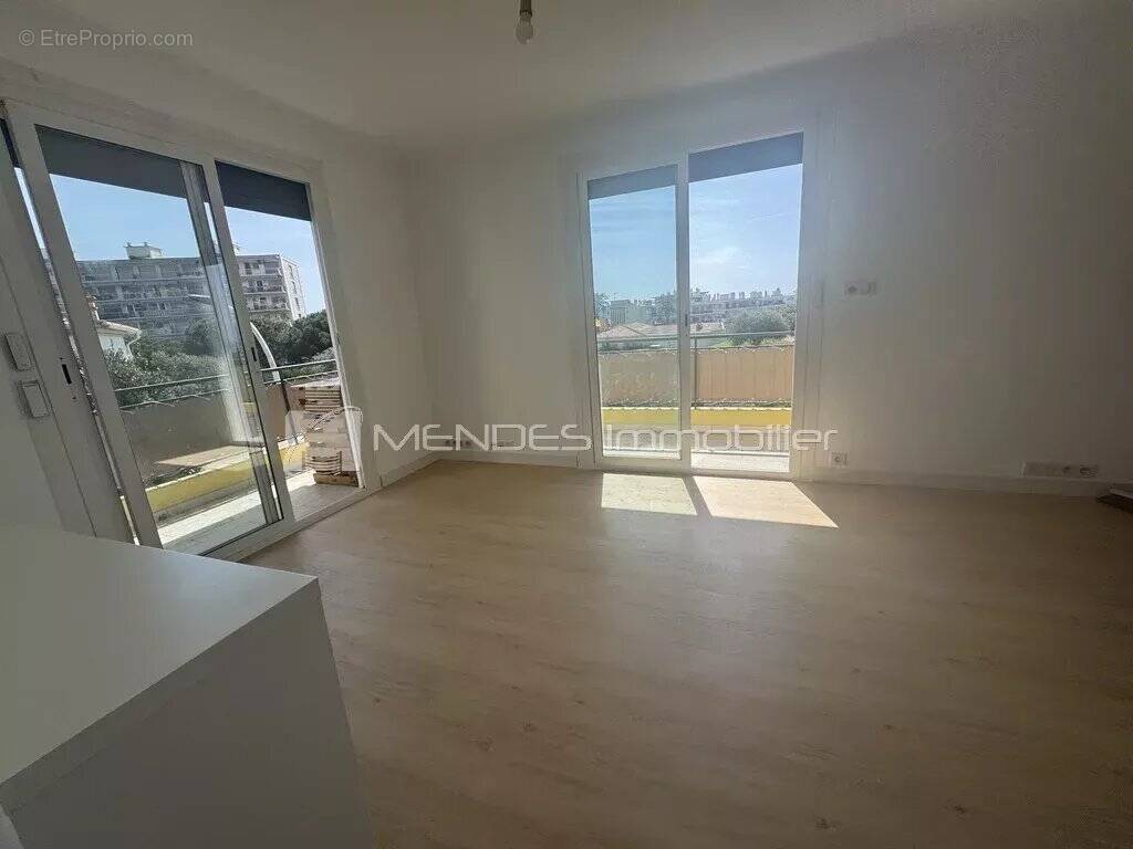 Appartement à ROQUEBRUNE-CAP-MARTIN