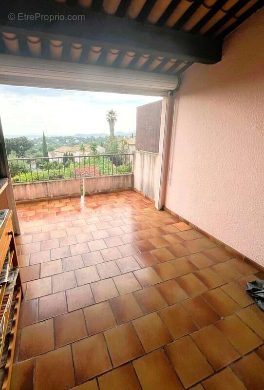 Appartement à LA CROIX-VALMER