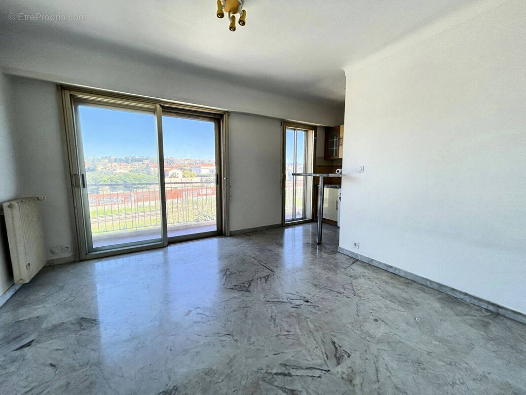 Appartement à CAGNES-SUR-MER