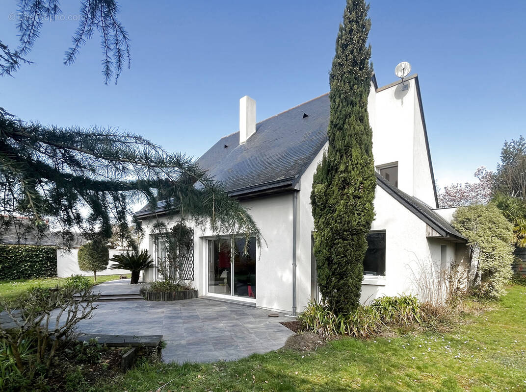 Maison à LES PONTS-DE-CE