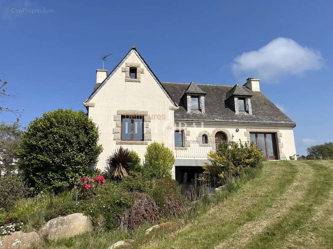 Maison à PLEUMEUR-BODOU