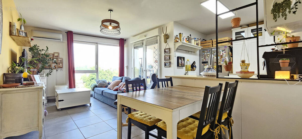 Appartement à VENISSIEUX
