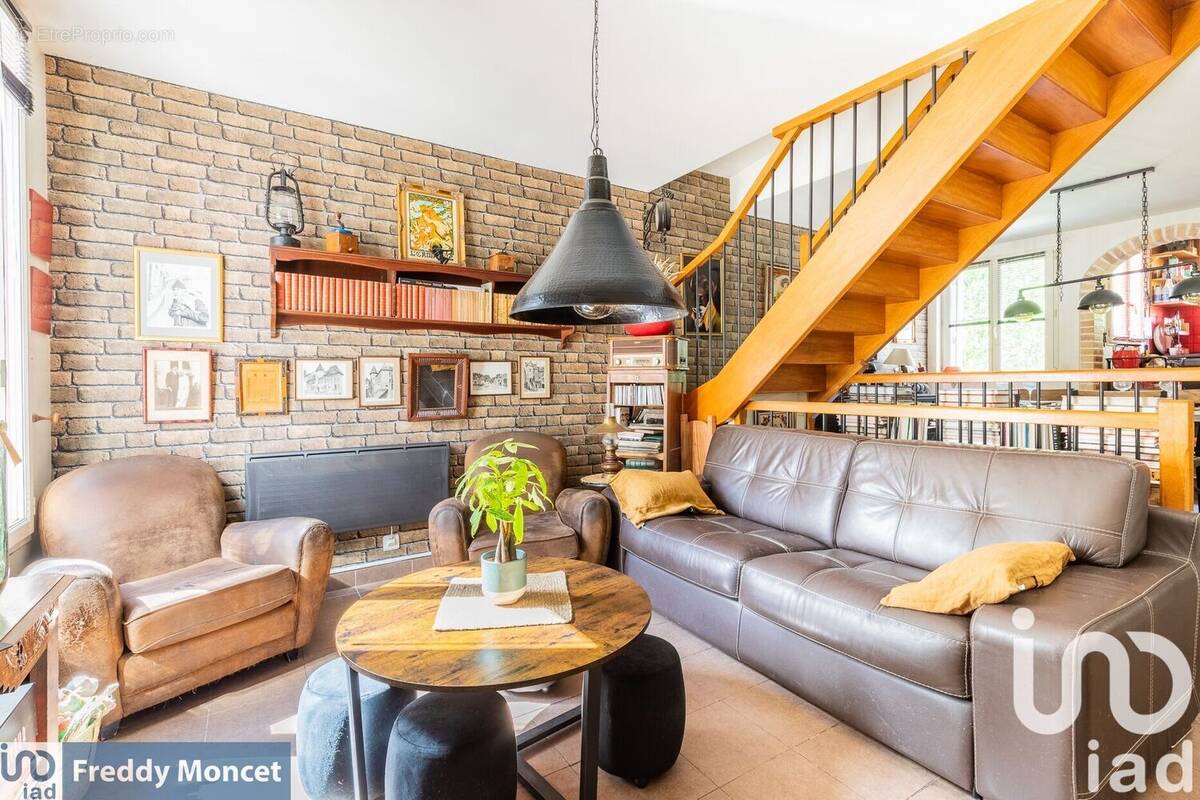 Photo 1 - Maison à LIMEIL-BREVANNES
