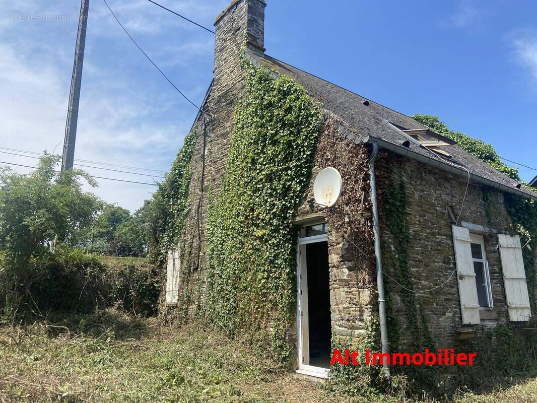 Maison à PONT-D&#039;OUILLY