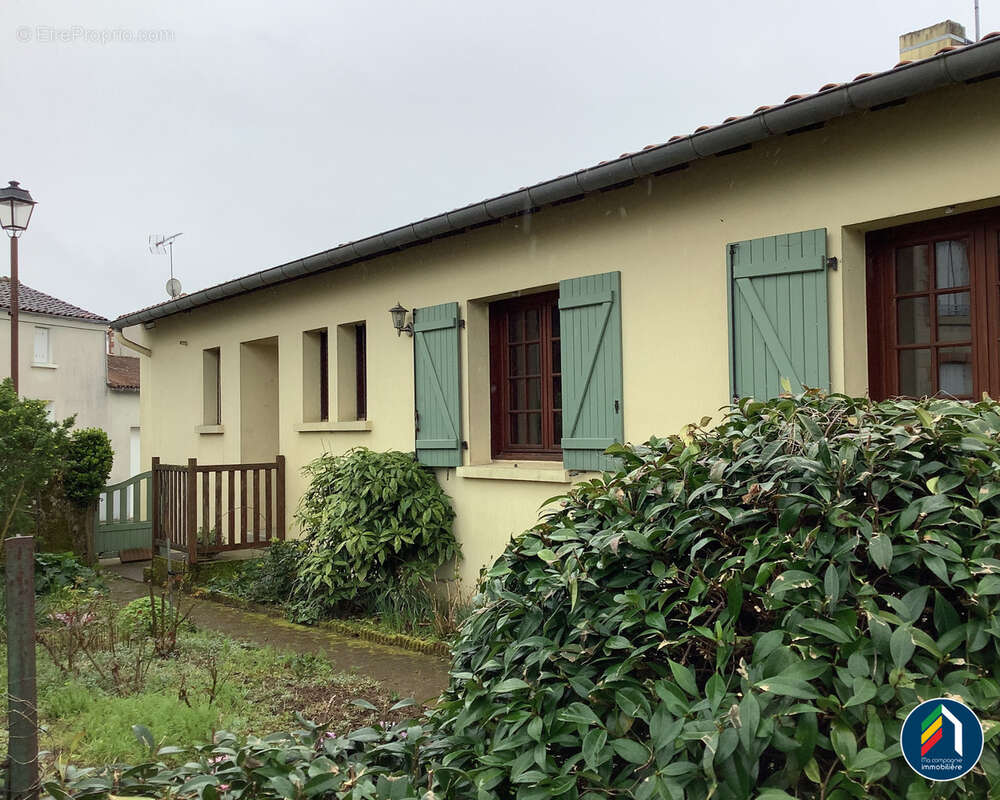 Maison à MAULEVRIER