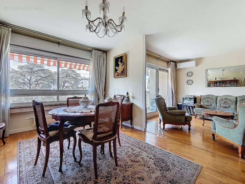 Appartement à LYON-7E