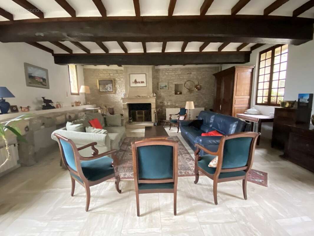 Maison à COURSEULLES-SUR-MER