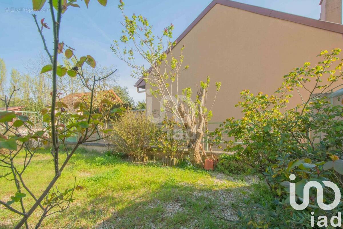 Photo 1 - Appartement à BONNEUIL-SUR-MARNE