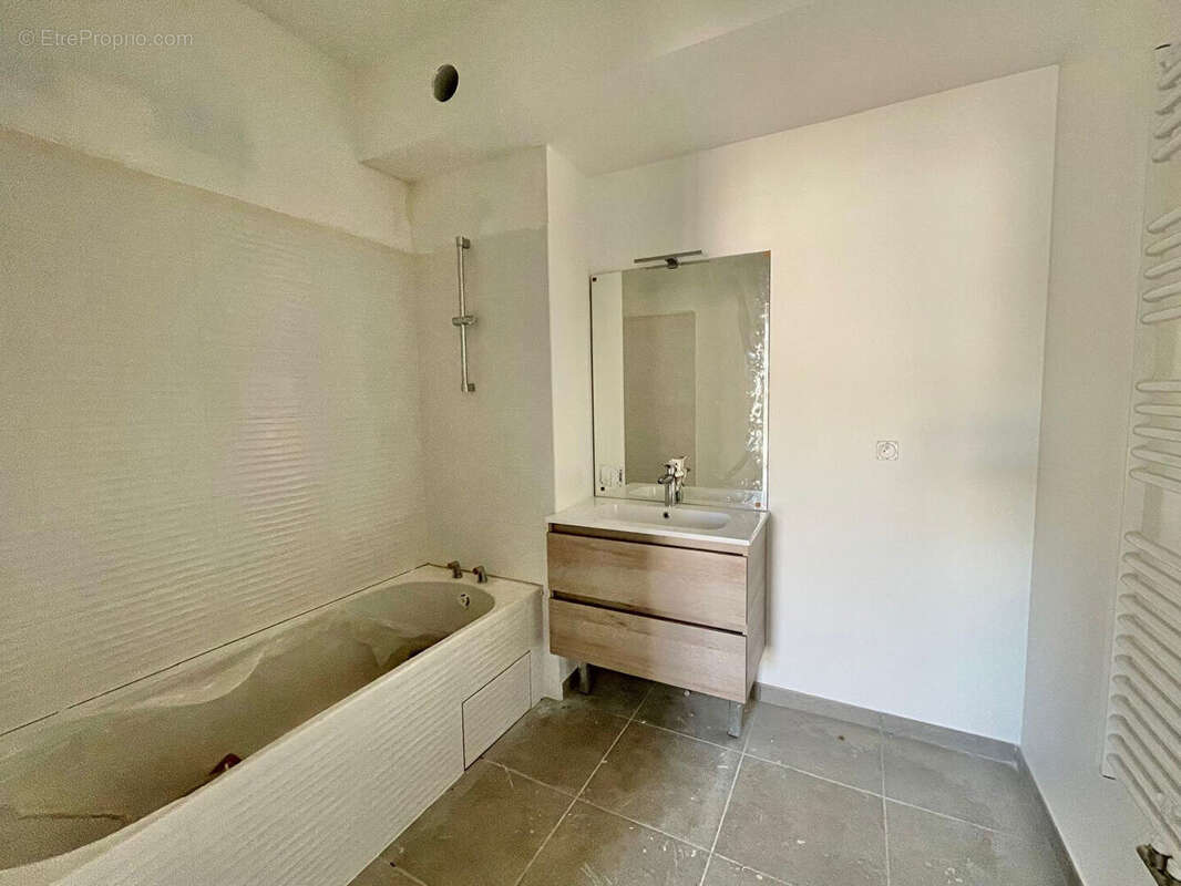 Appartement à LA VERPILLIERE