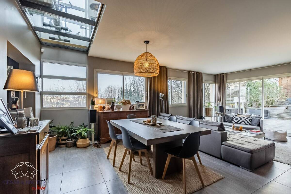 Maison à LYON-9E