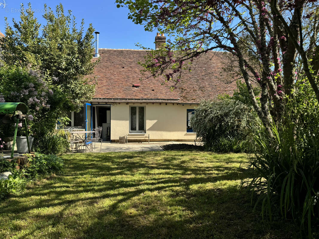 Maison à CHARNY