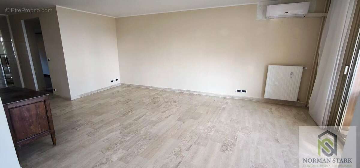 Appartement à ROQUEBRUNE-CAP-MARTIN