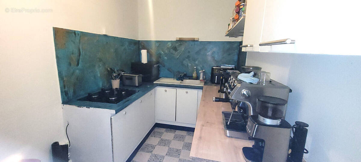 Appartement à ENTRAIGUES-SUR-LA-SORGUE