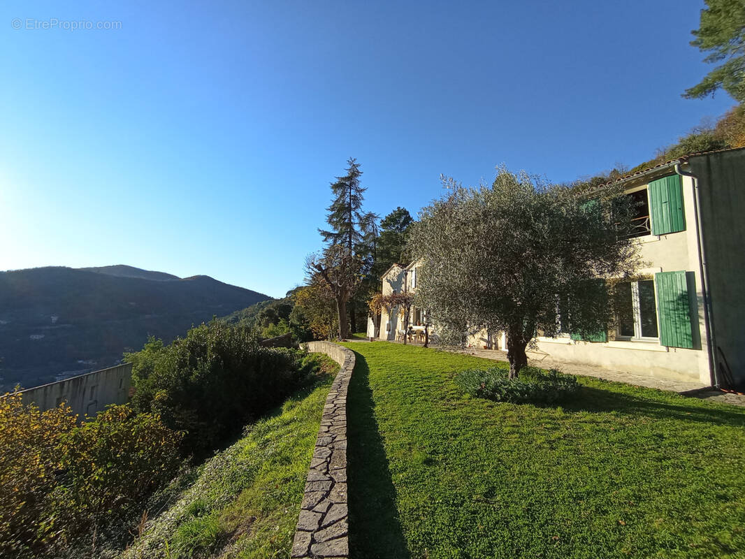 Maison à SUMENE