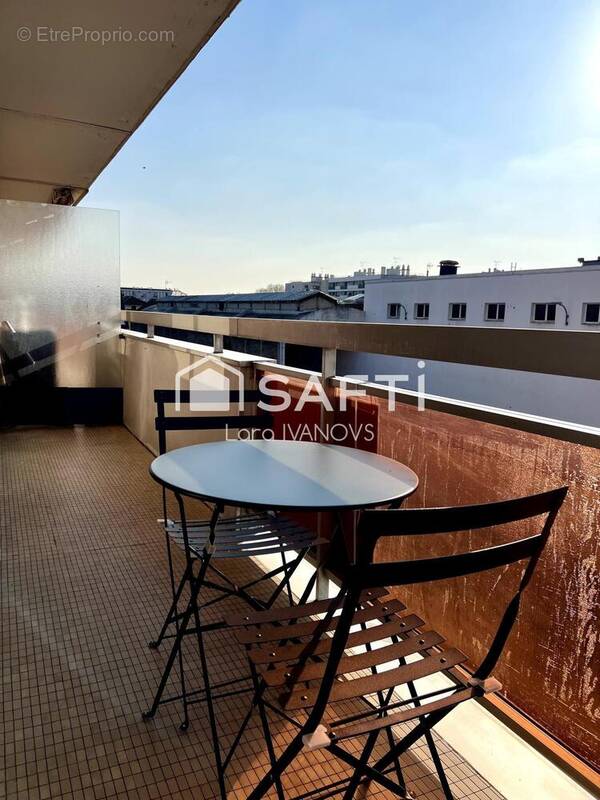 Photo 1 - Appartement à SAINT-MAUR-DES-FOSSES