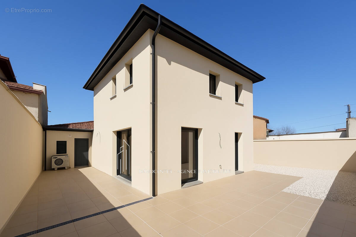 Maison à CHANAS