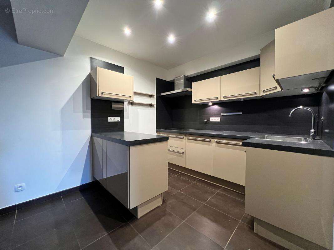 Appartement à LYON-9E