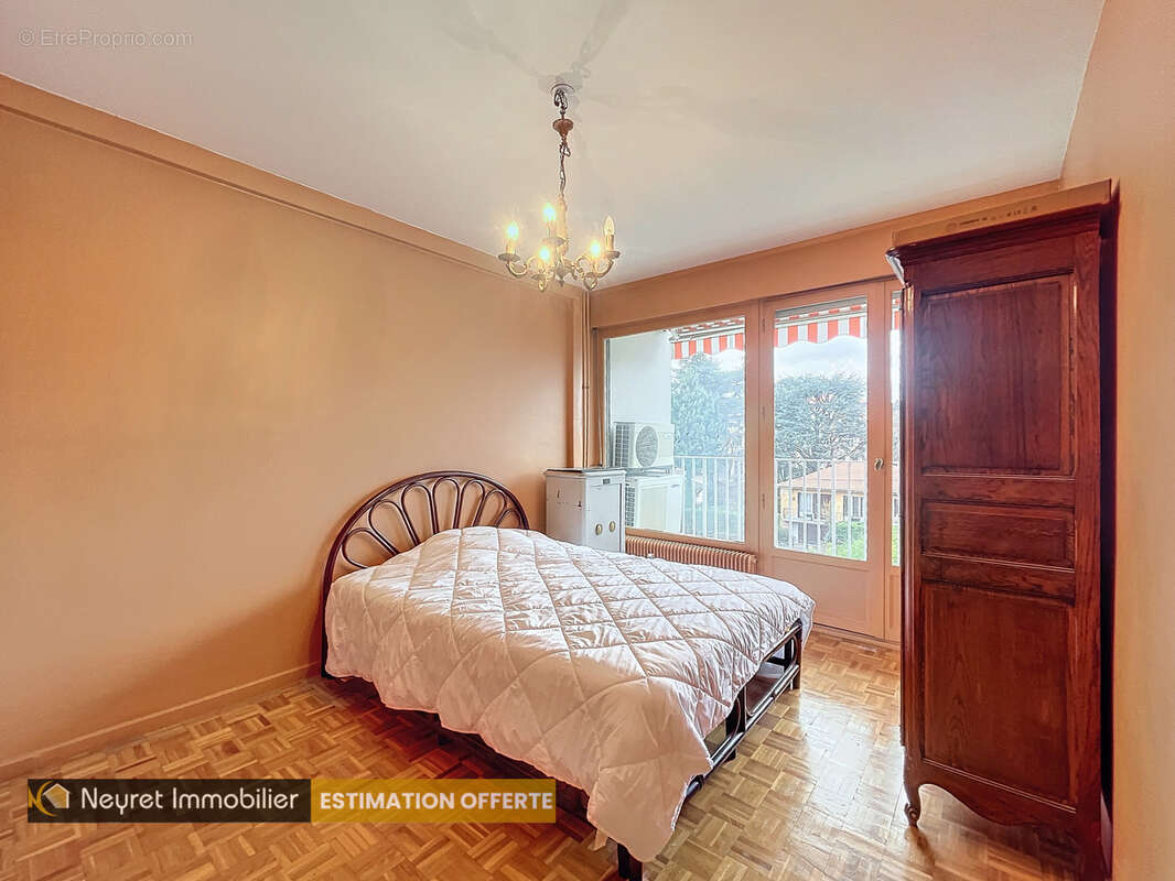 Appartement à OULLINS