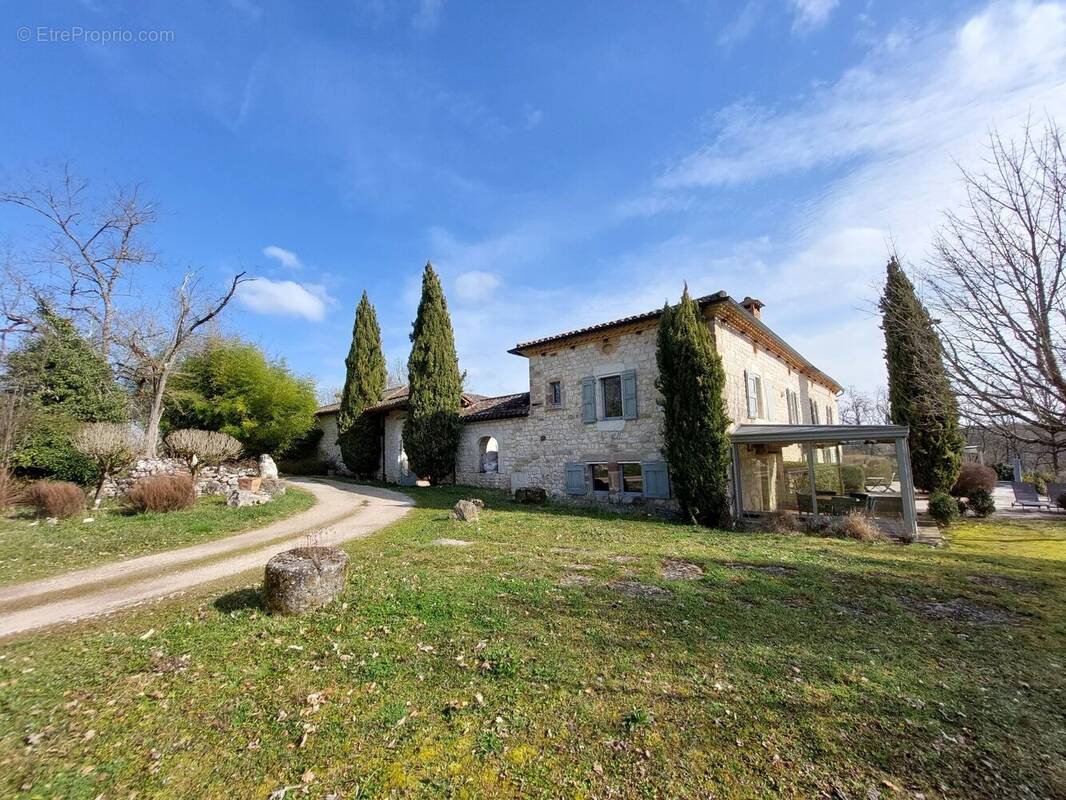 Maison à CORDES-SUR-CIEL