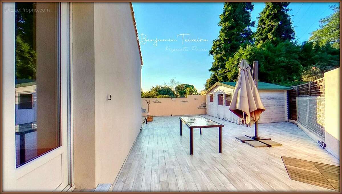Maison à PUGET-SUR-ARGENS