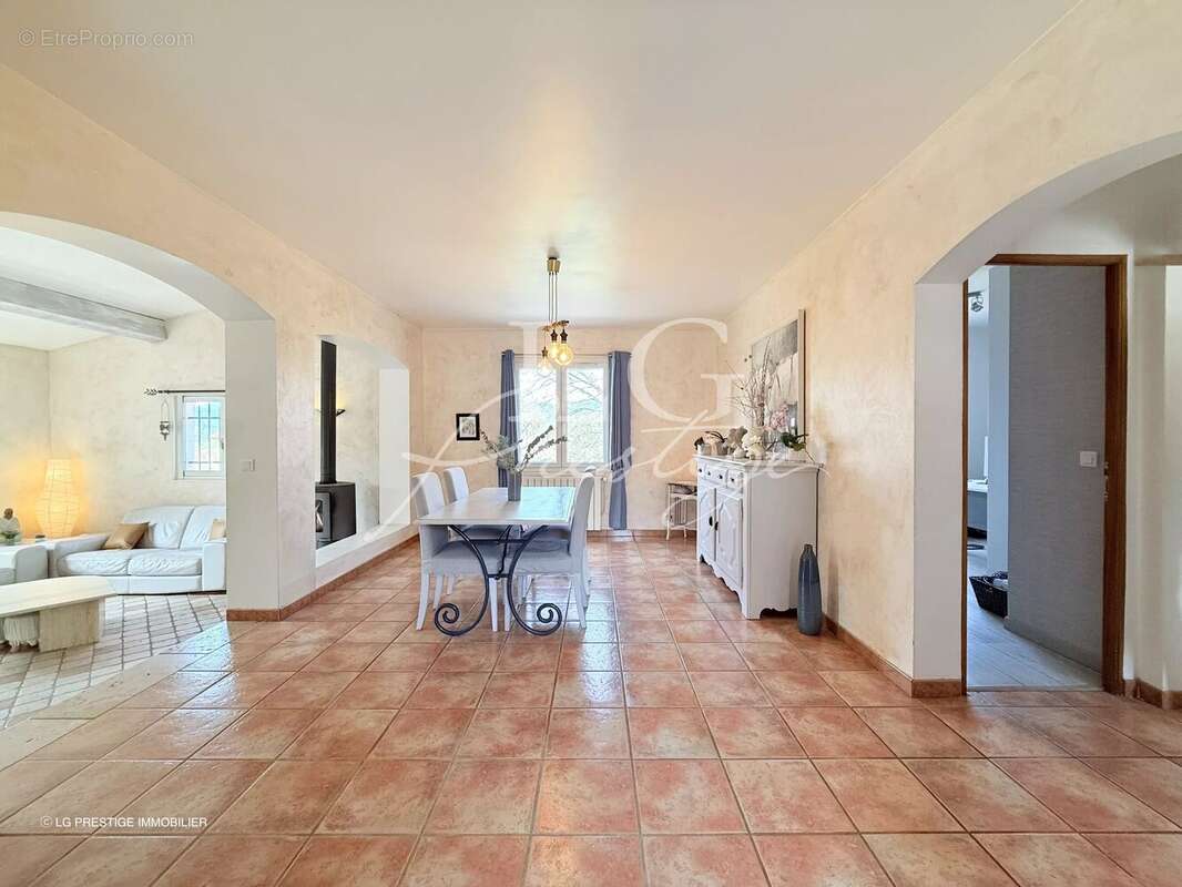 Maison à FAYENCE