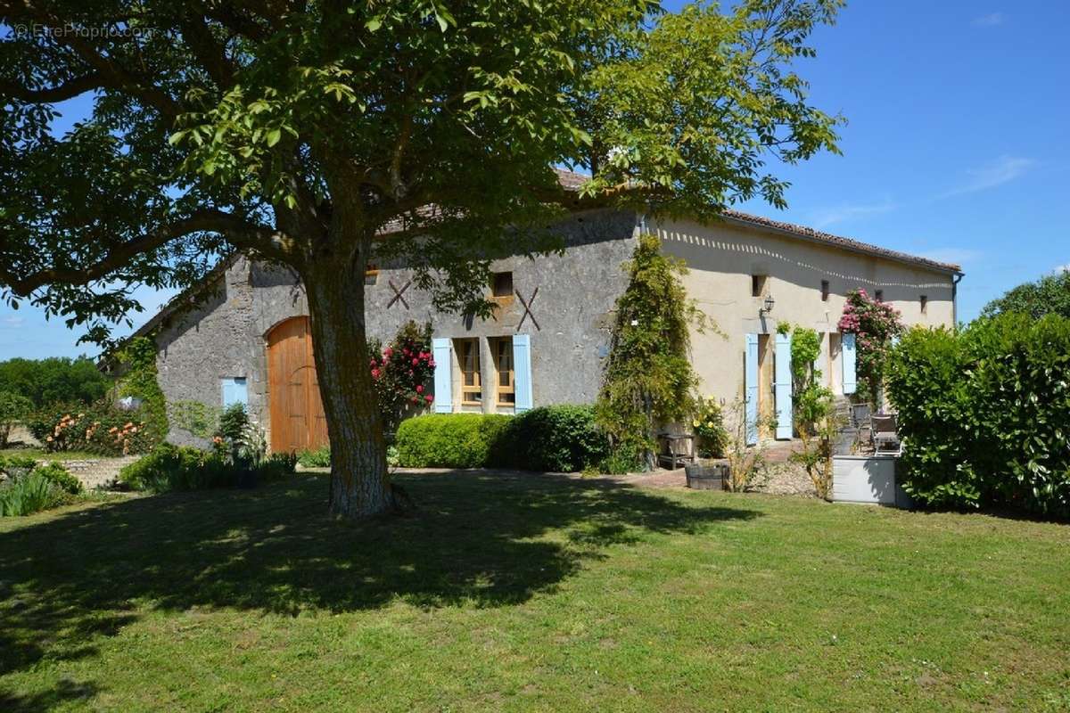 Maison à LEVIGNAC-DE-GUYENNE
