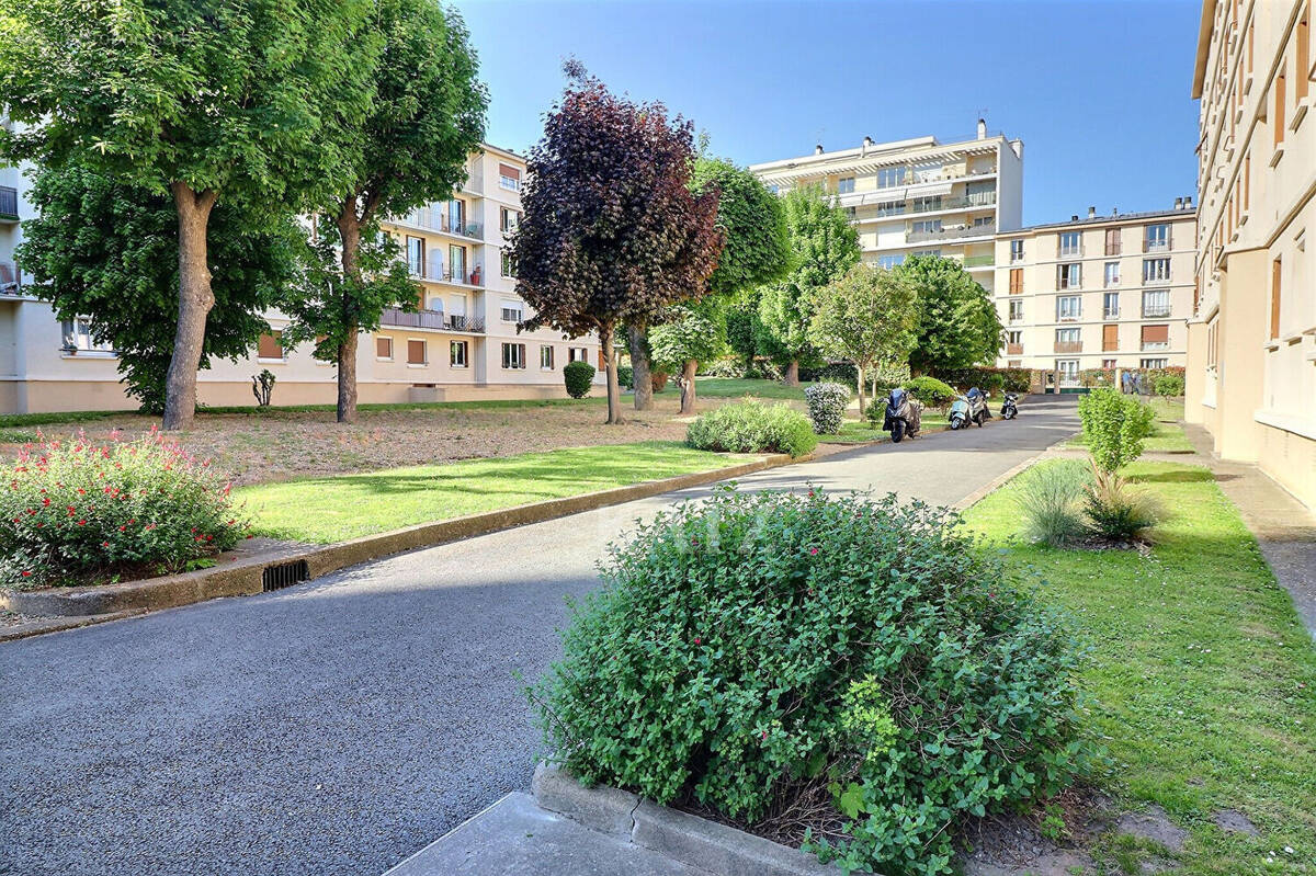 Appartement à CHARENTON-LE-PONT
