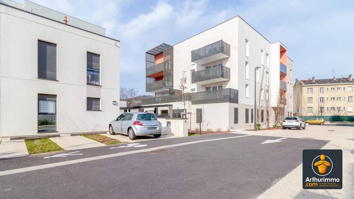 Appartement à GIVORS