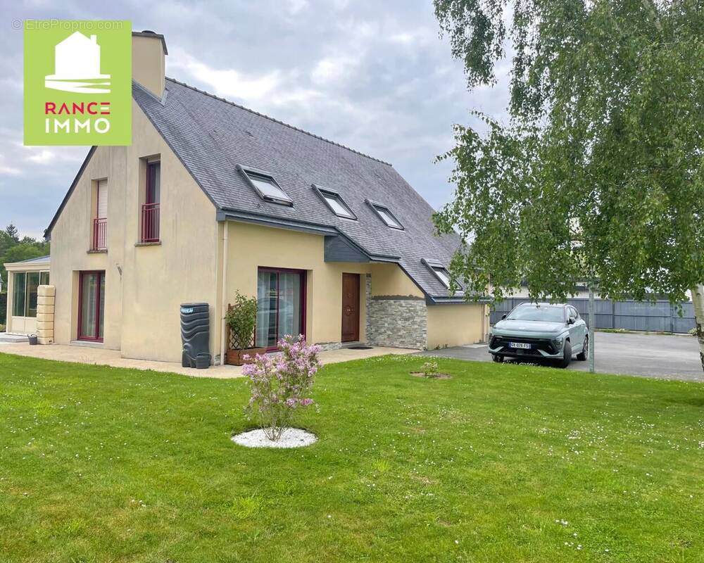 Maison à MINIAC-MORVAN
