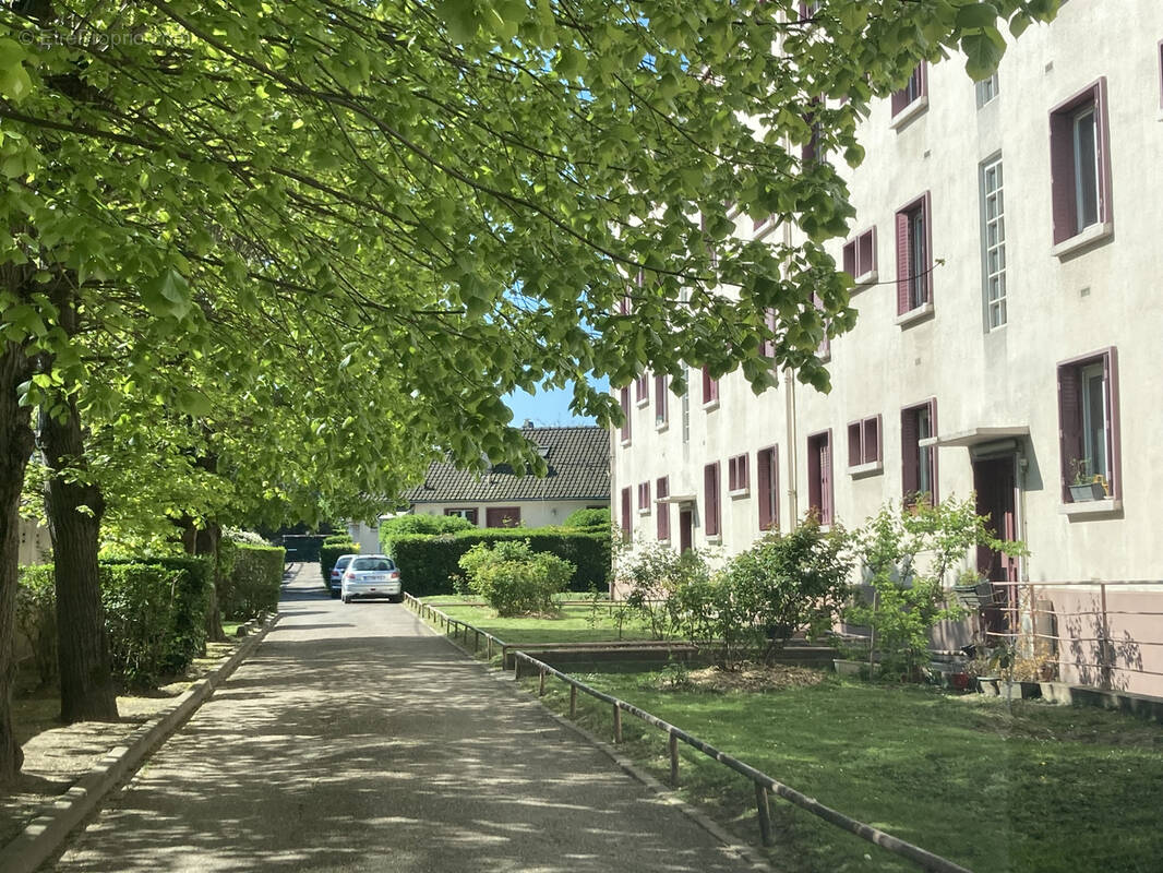 Appartement à PIERREFITTE-SUR-SEINE