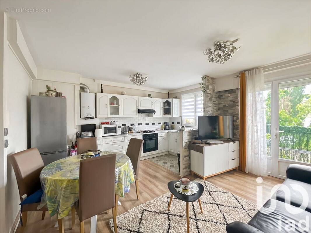 Photo 1 - Appartement à MONTFERMEIL