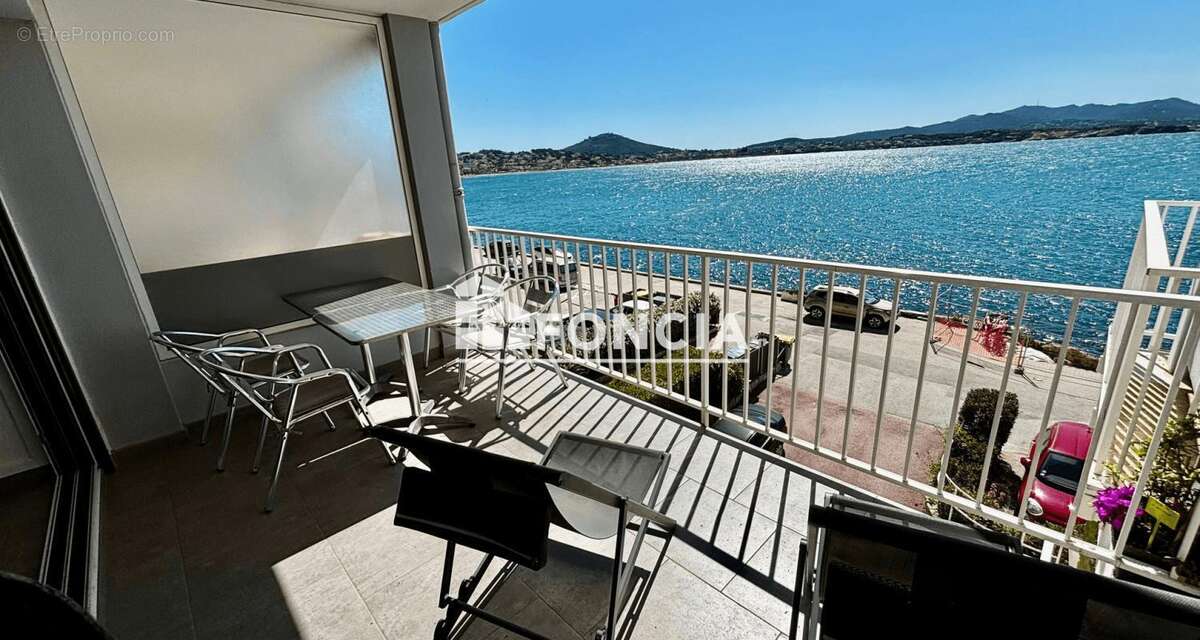 Appartement à SANARY-SUR-MER