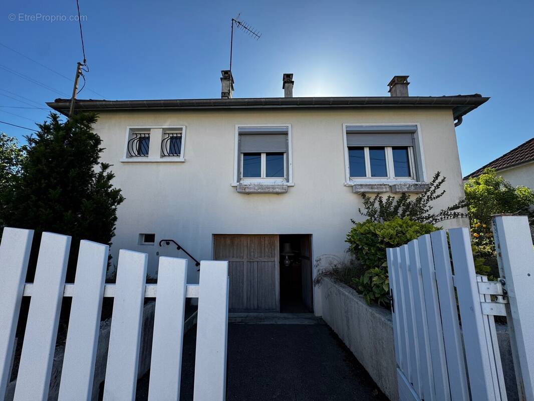 Maison à CHAMPAGNE-SUR-SEINE