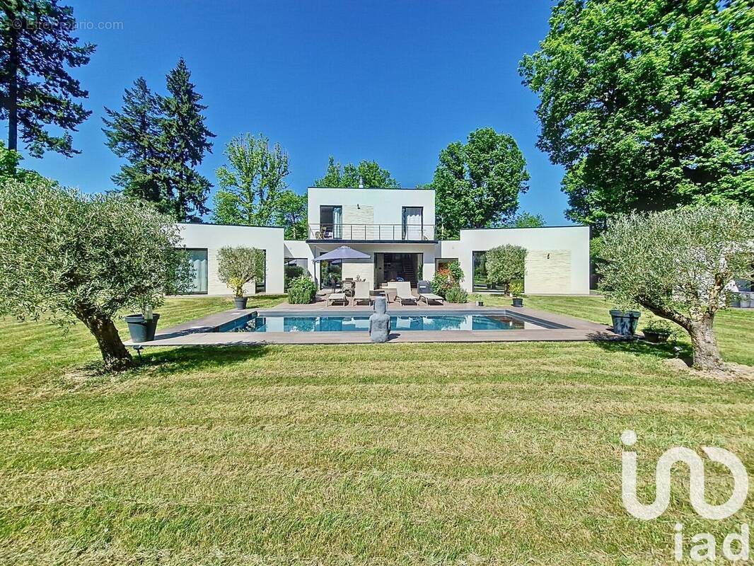 Photo 1 - Maison à SAINT-FARGEAU-PONTHIERRY