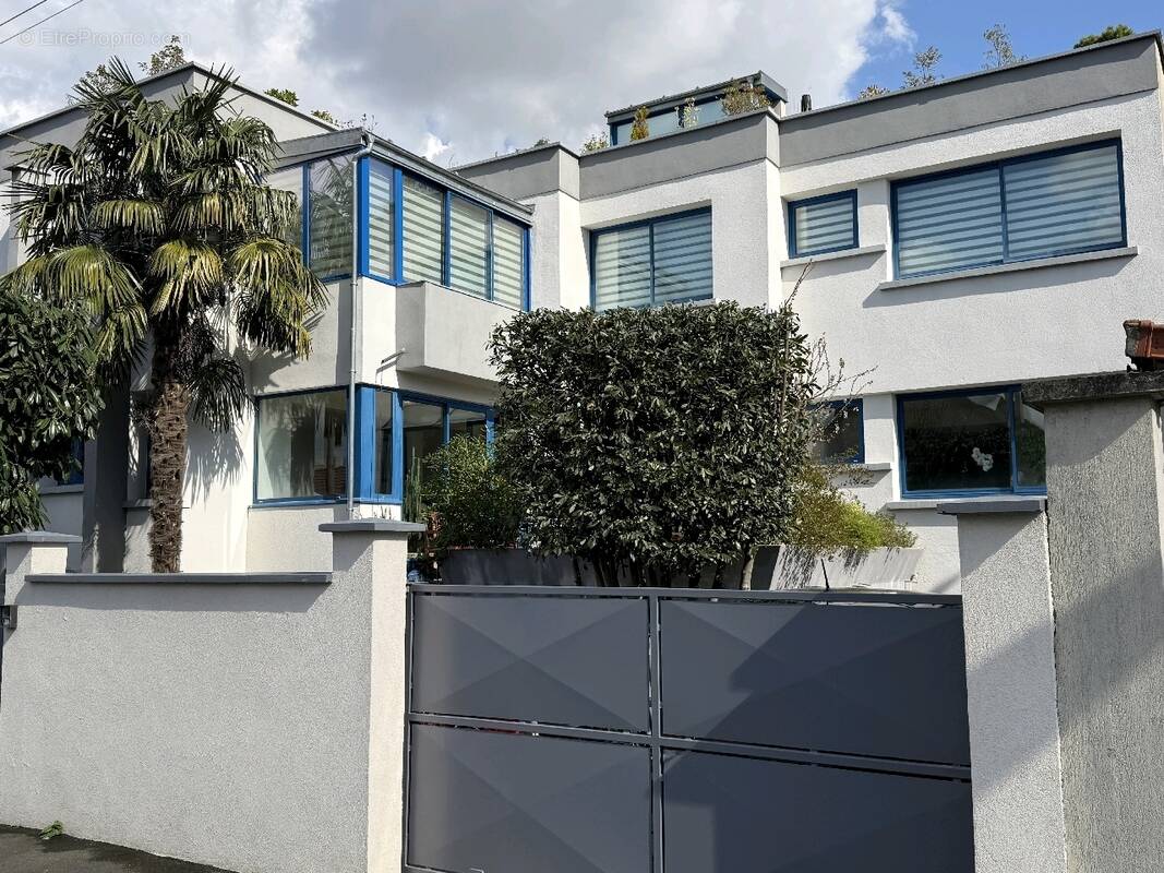 Maison à CHAMPIGNY-SUR-MARNE