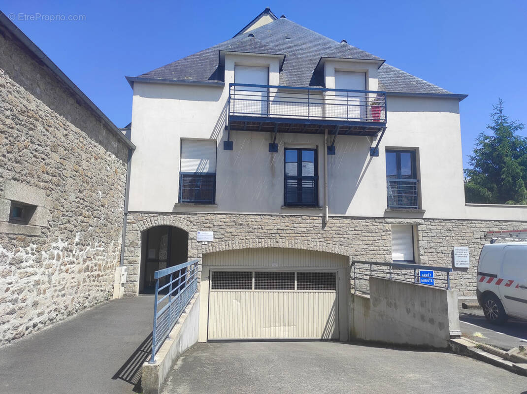 Parking à DINAN