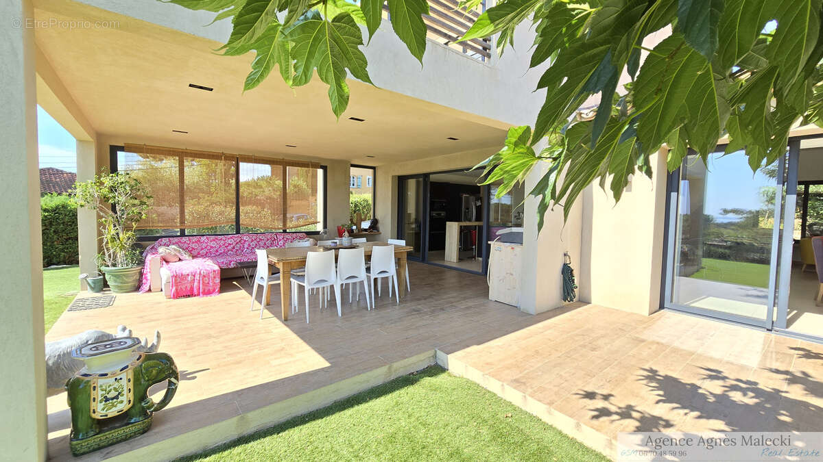 Maison à LA CROIX-VALMER