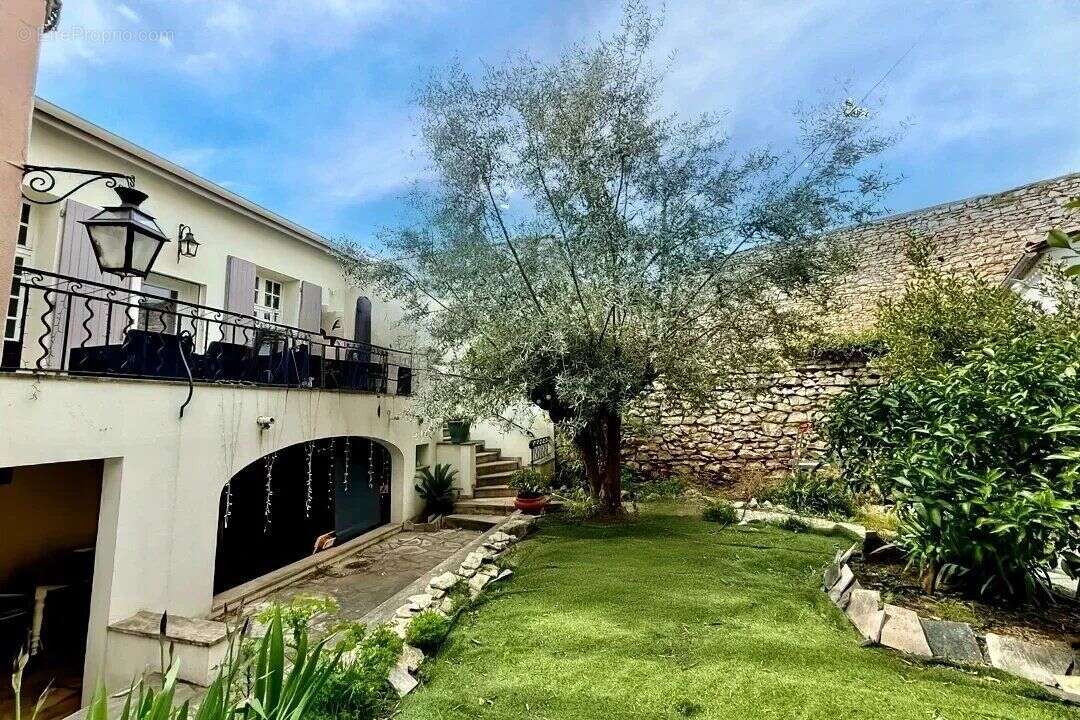 Maison à NIMES