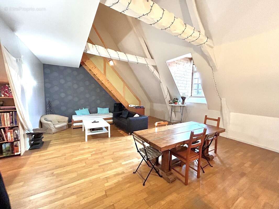 Appartement à AIRE-SUR-LA-LYS