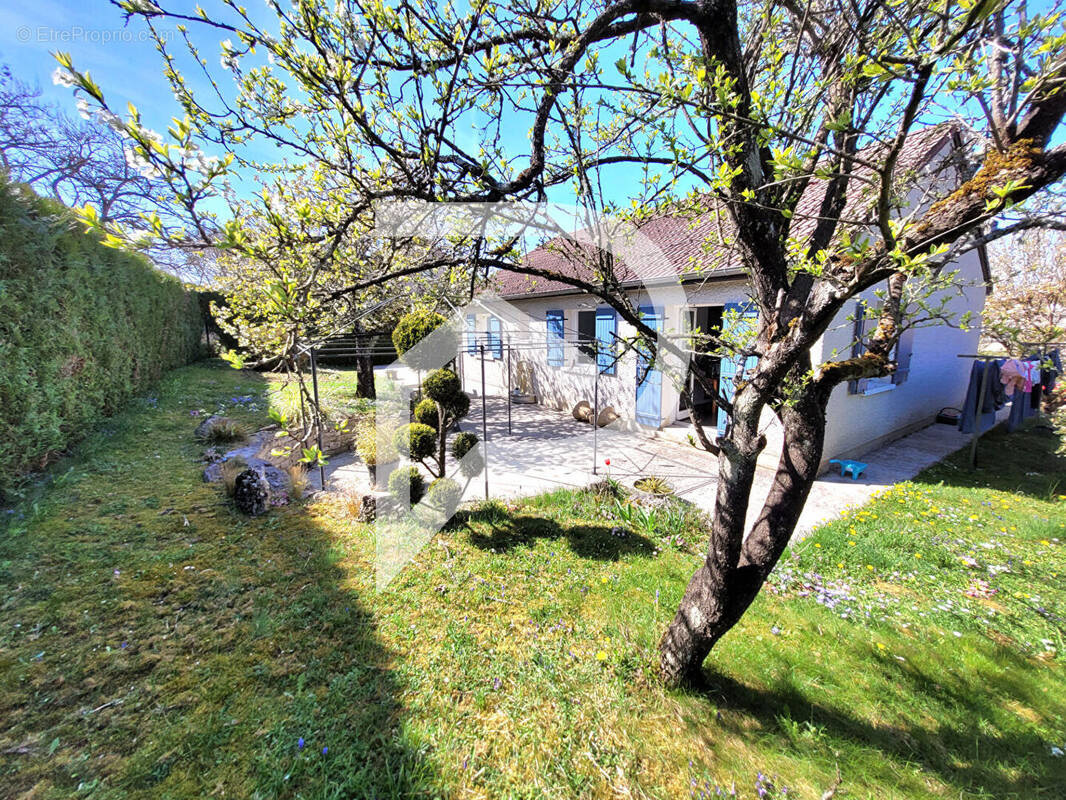 Maison à CHAUMONT