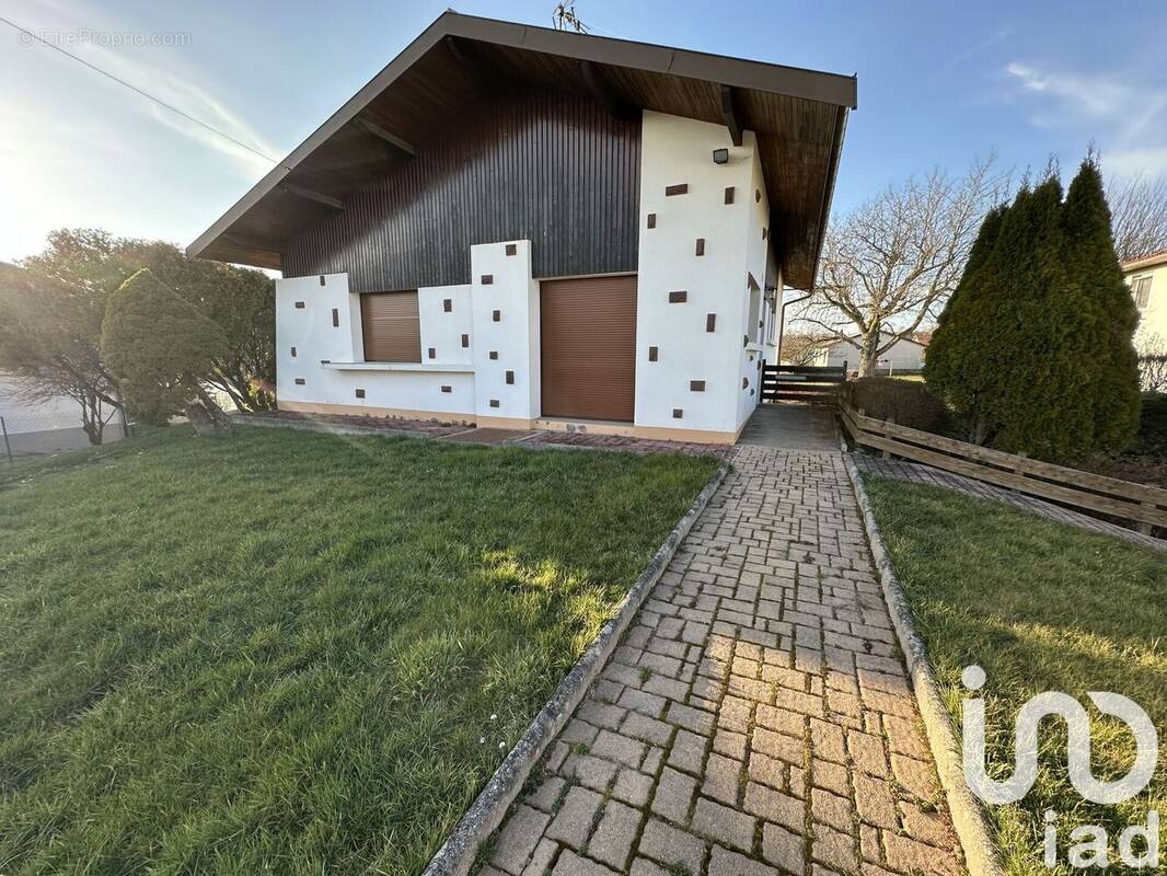 Photo 1 - Maison à DARNEY