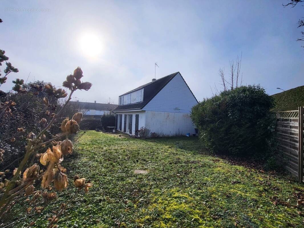 Maison à MEREVILLE