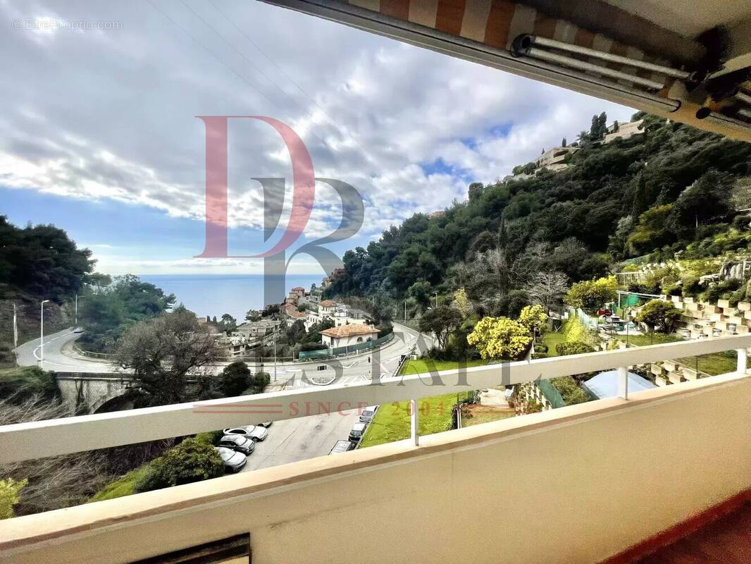Appartement à ROQUEBRUNE-CAP-MARTIN