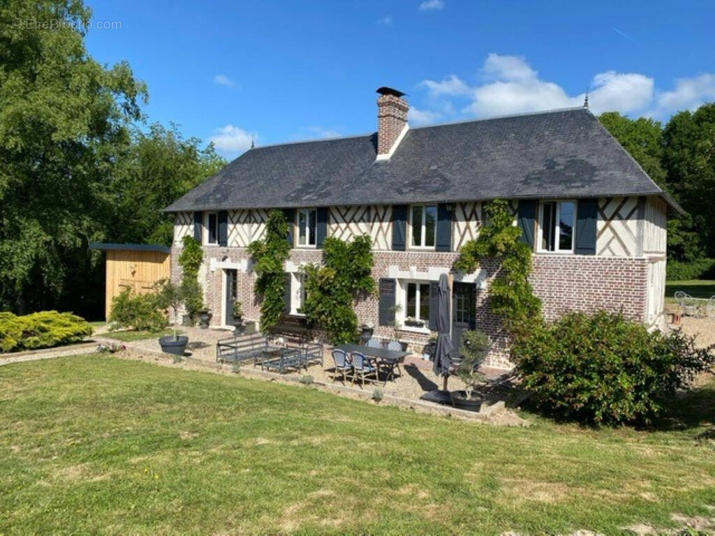 Maison à PONT-L&#039;EVEQUE