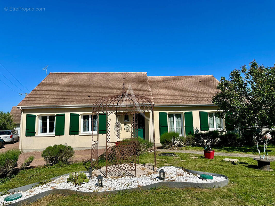 Maison à CHACE
