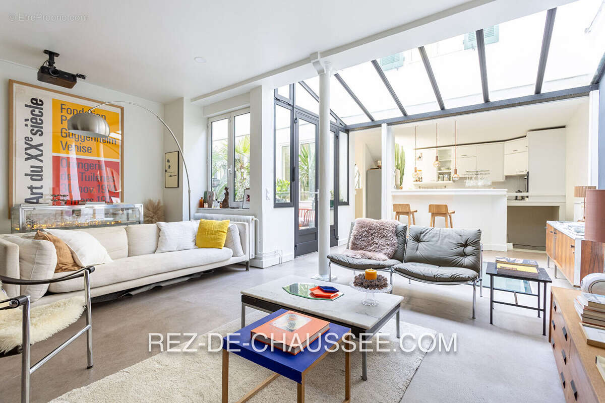 Maison à PARIS-10E
